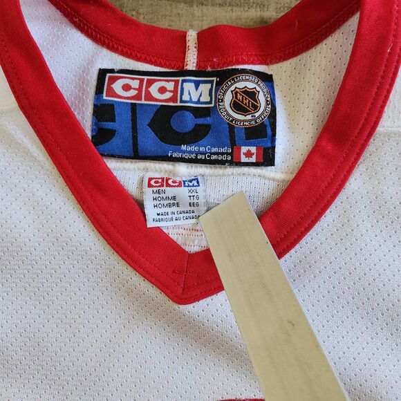 Vintage Steve Yzerman #19 Detroit Red Wings Jersey Mens XXL NHL Hockey CCM 90s. - Picture 7 of 14